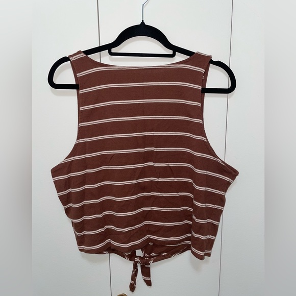 American Eagle Button & Tie Front Cropped Tank Top - Picture 2 of 3